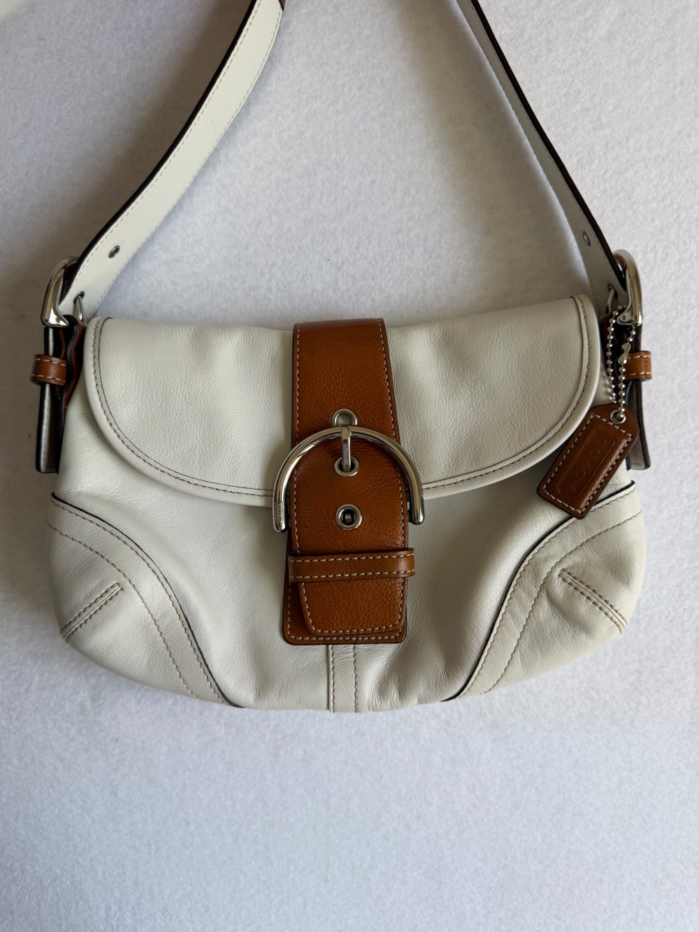 Vintage Coach Soho 9247 Cream Brown Leather Buckle Shoulder Bag Y2K White